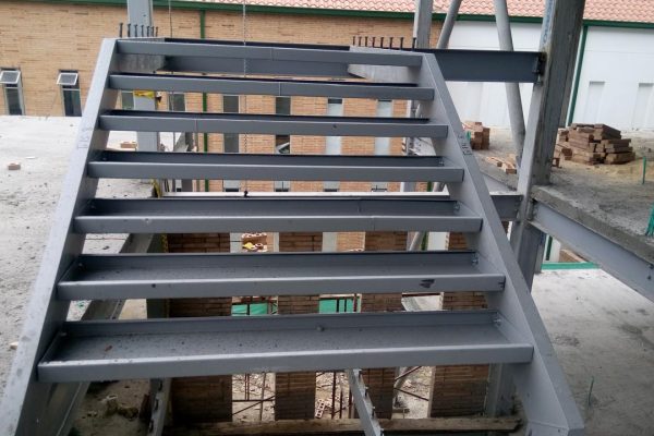ESTRUCTURA METALICA ESCALERAS