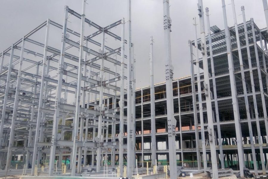 ESTRUCTURA METALICA Y PLACAS EN STEEL DECK
